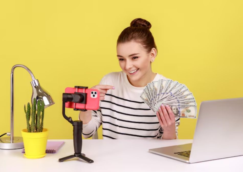 Paid Ads vs Organic Growth